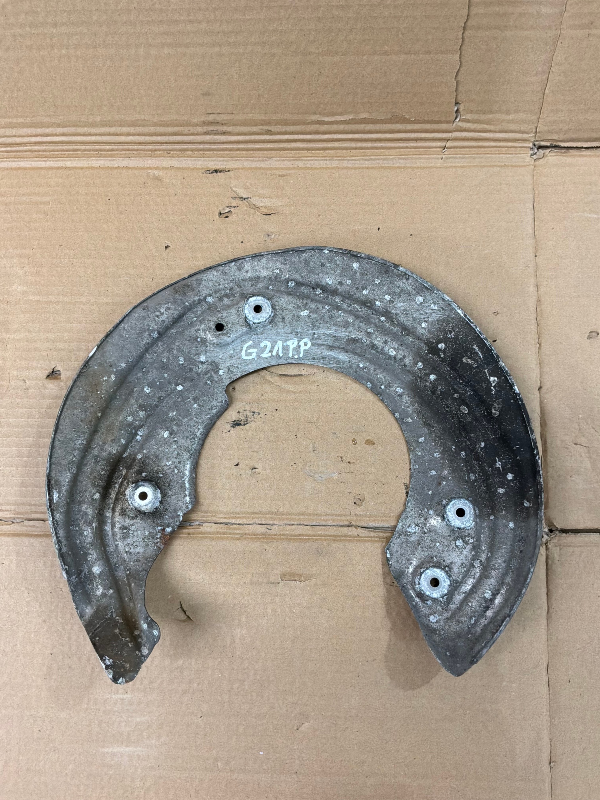 Bromssköld höger fram BMW 3 G21 G20 image 3