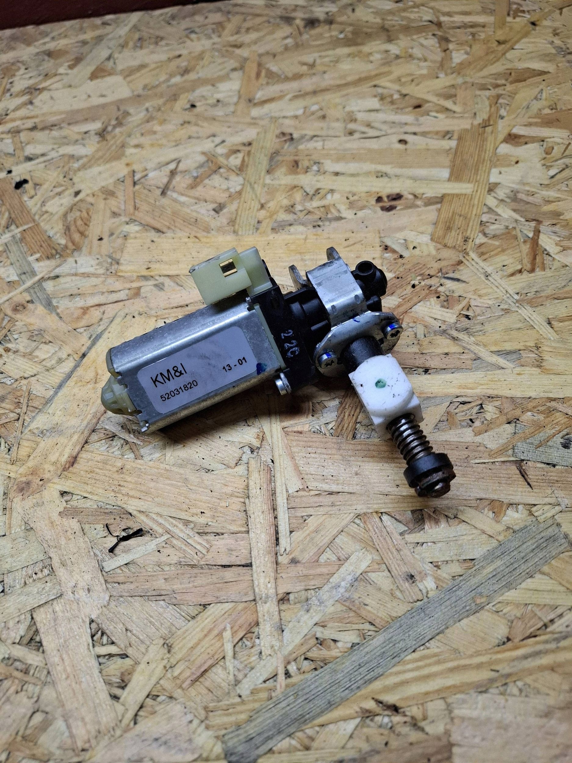 Sitzverstellmotor Opel Mokka/Mokka X 52031820 image 2