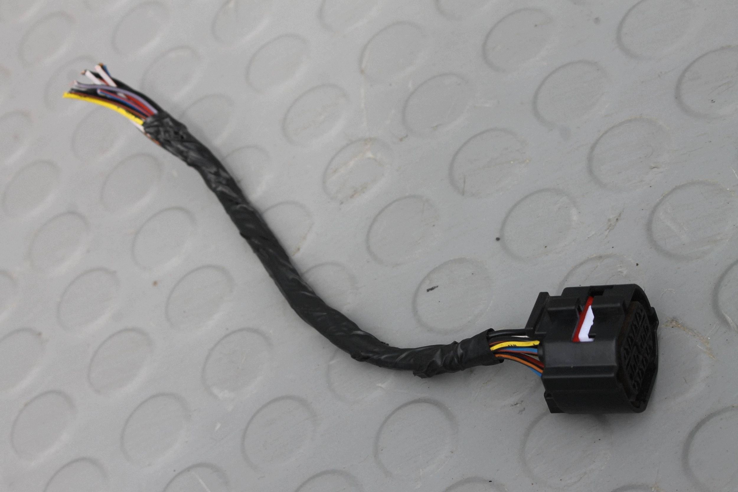 Conector Enchufe Faro 12/14 Pines Kia Sportage V 21-24