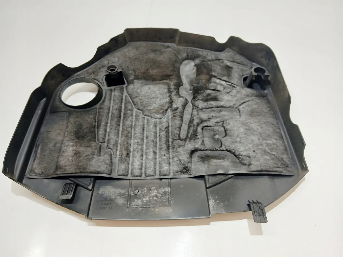 BMW E90 E91 E92 E93 Diesel Engine Cover image 5