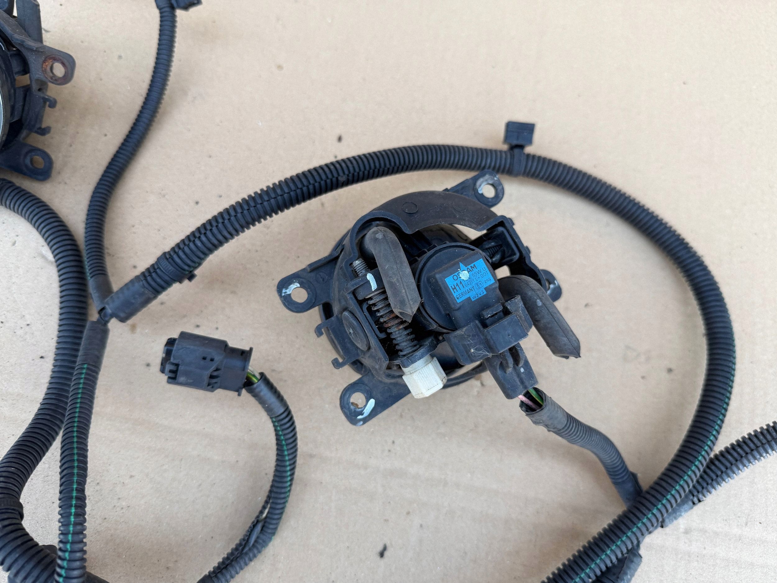 Citroen C4 I Picasso johtosarja + halogeenit 9673892880