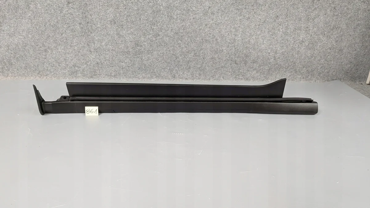 Tröskelbreddare fram vänster Ford Connect MK2