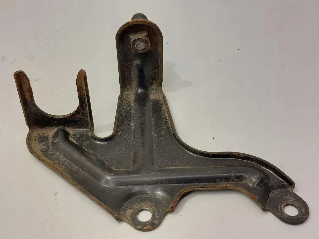 Volkswagen Jetta VI 2013 Support Silencieux 04E131425 image 4