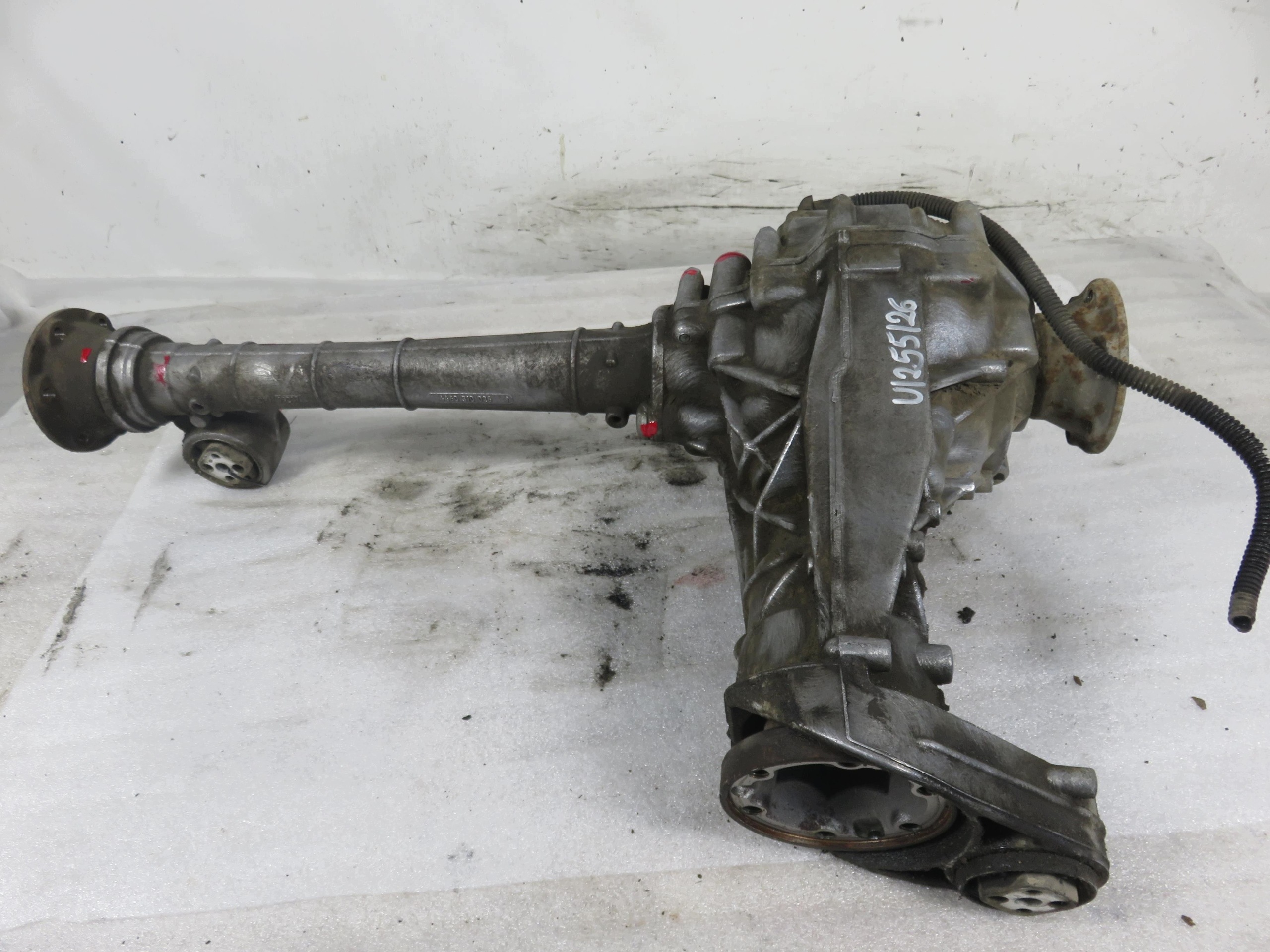 Etusilta Audi Q7 4L 4.2 FSI quattro - M1140040-4460310026F image 2