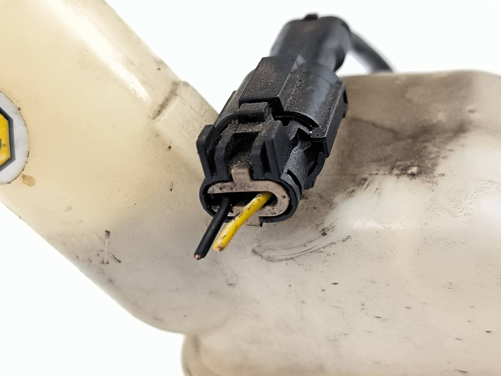Remvloeistofreservoir Chevrolet Spark III Gebruikt image 6