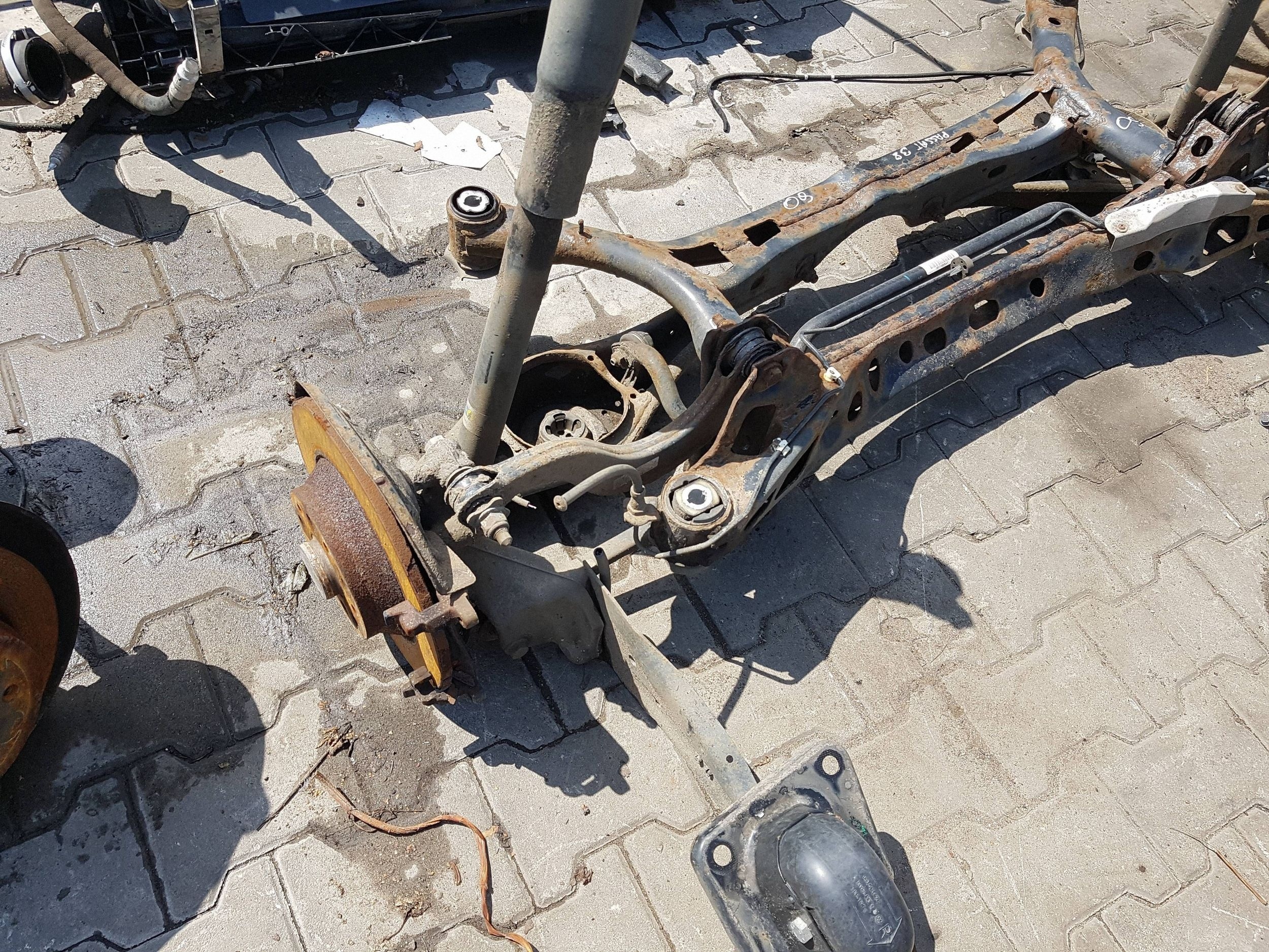 Viga trasera VW Passat B8 14-18 TOC55051 image 4