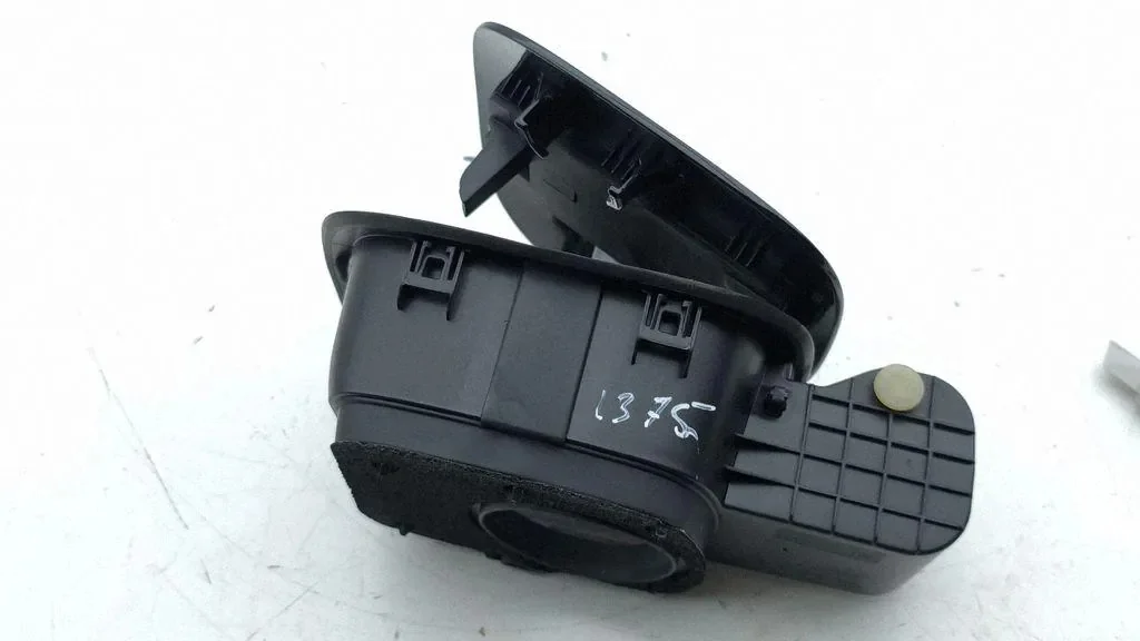 Tanklock Hyundai Kona 81595BE000 Begagnad image 8