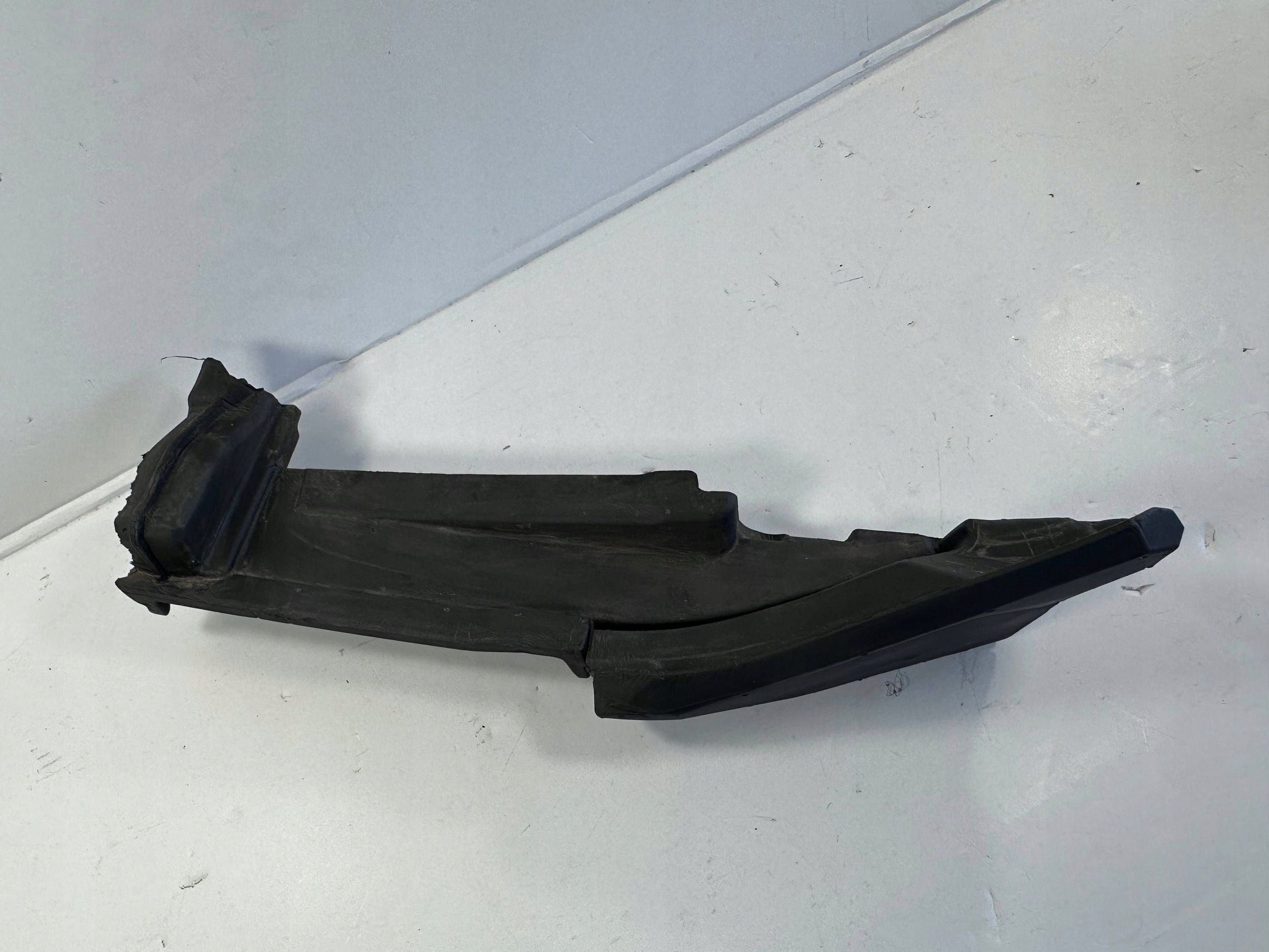 Audi Q3 8U 2012 Isolation aile gauche image 2