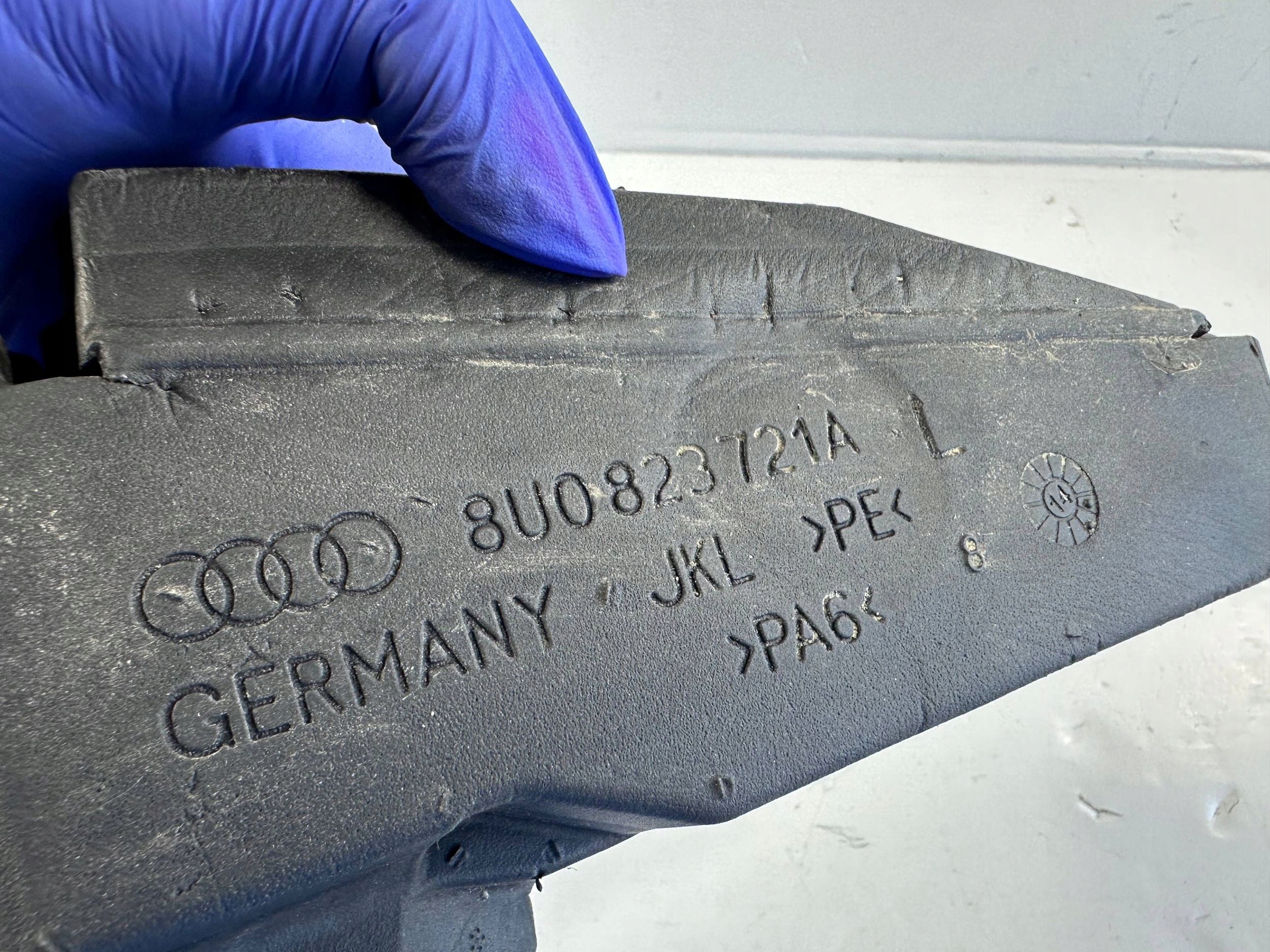 Audi Q3 8U 2012 Isolation aile gauche image 3
