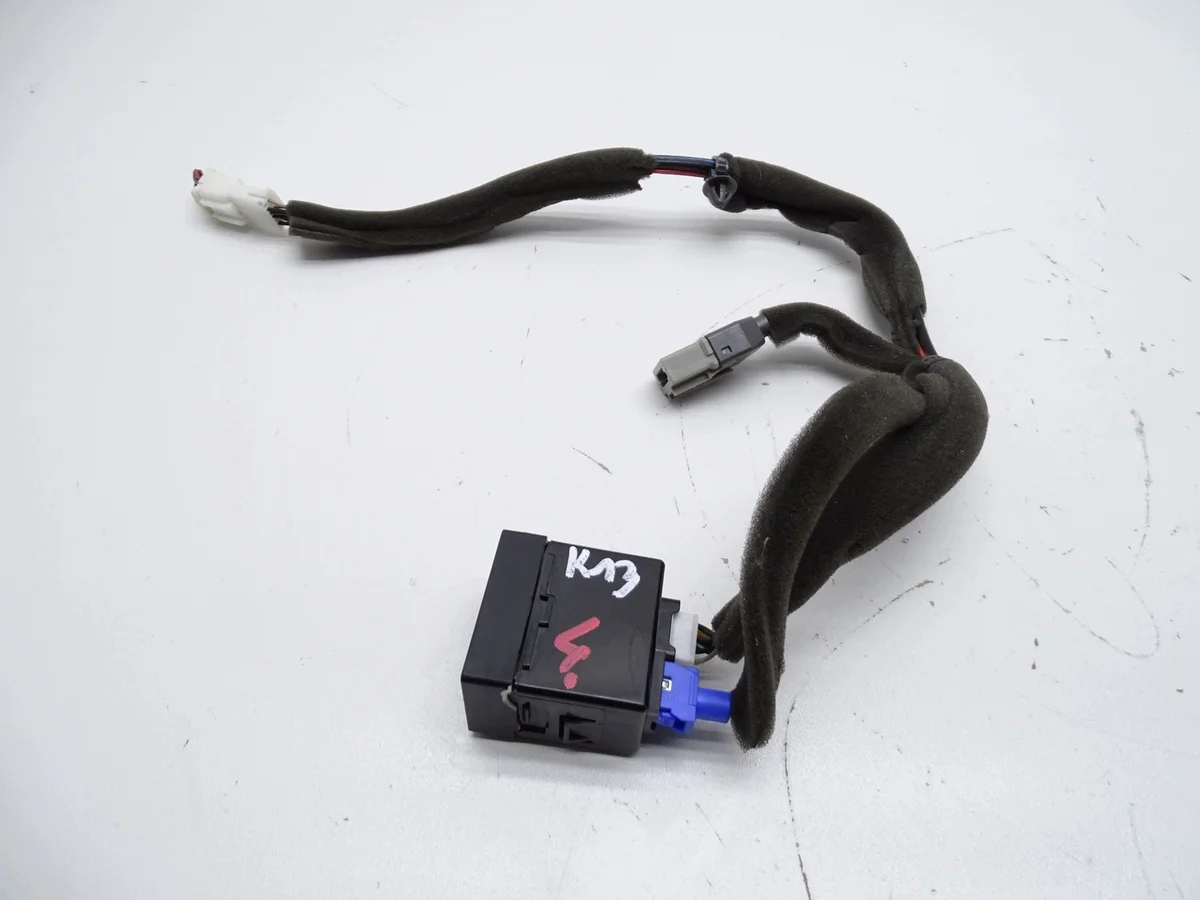 USB AUX -liitin Hyundai Santa Fe III