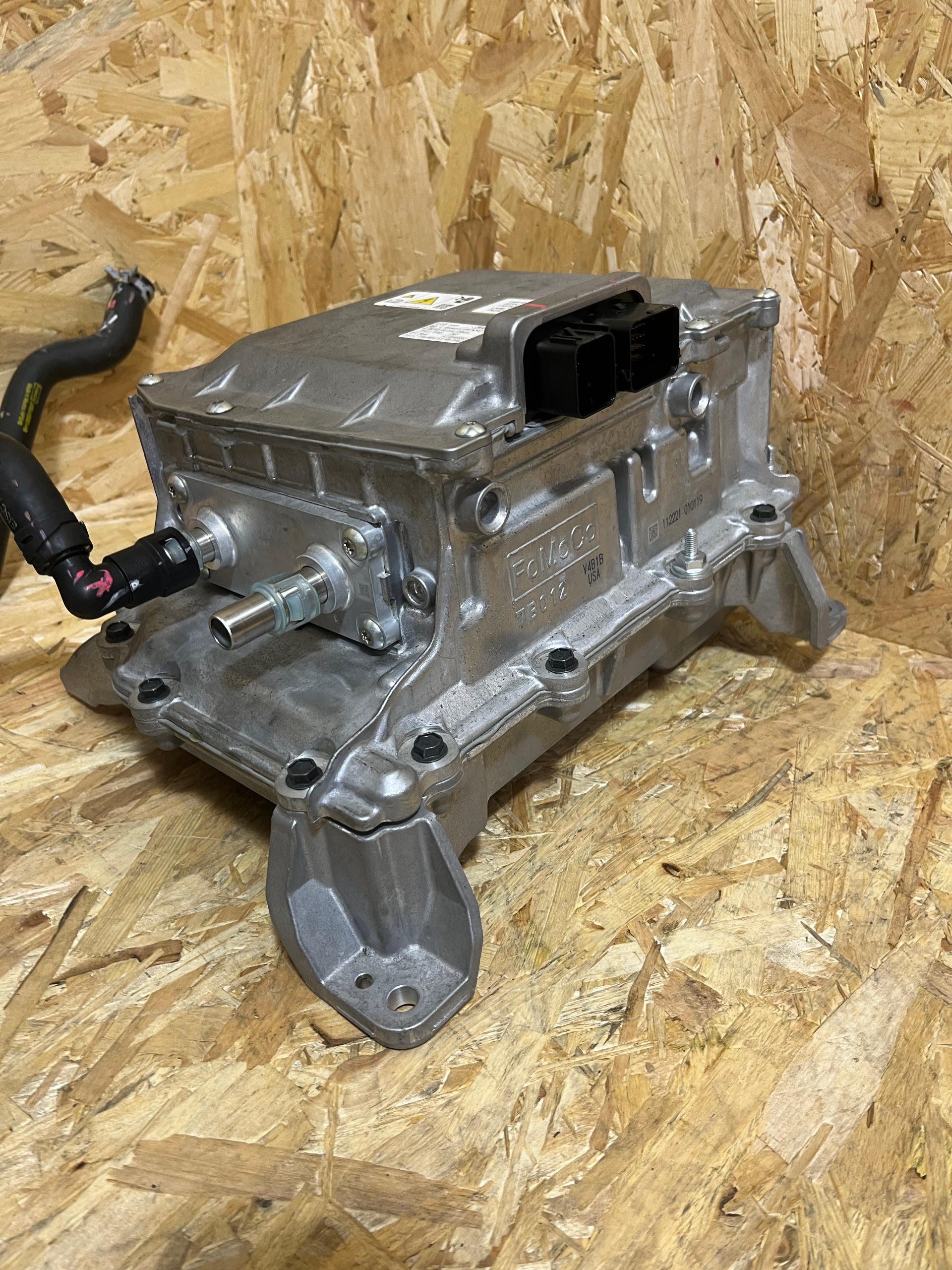 Inversor Mustang Mach-E GT LJ98-7P425-AD image 8