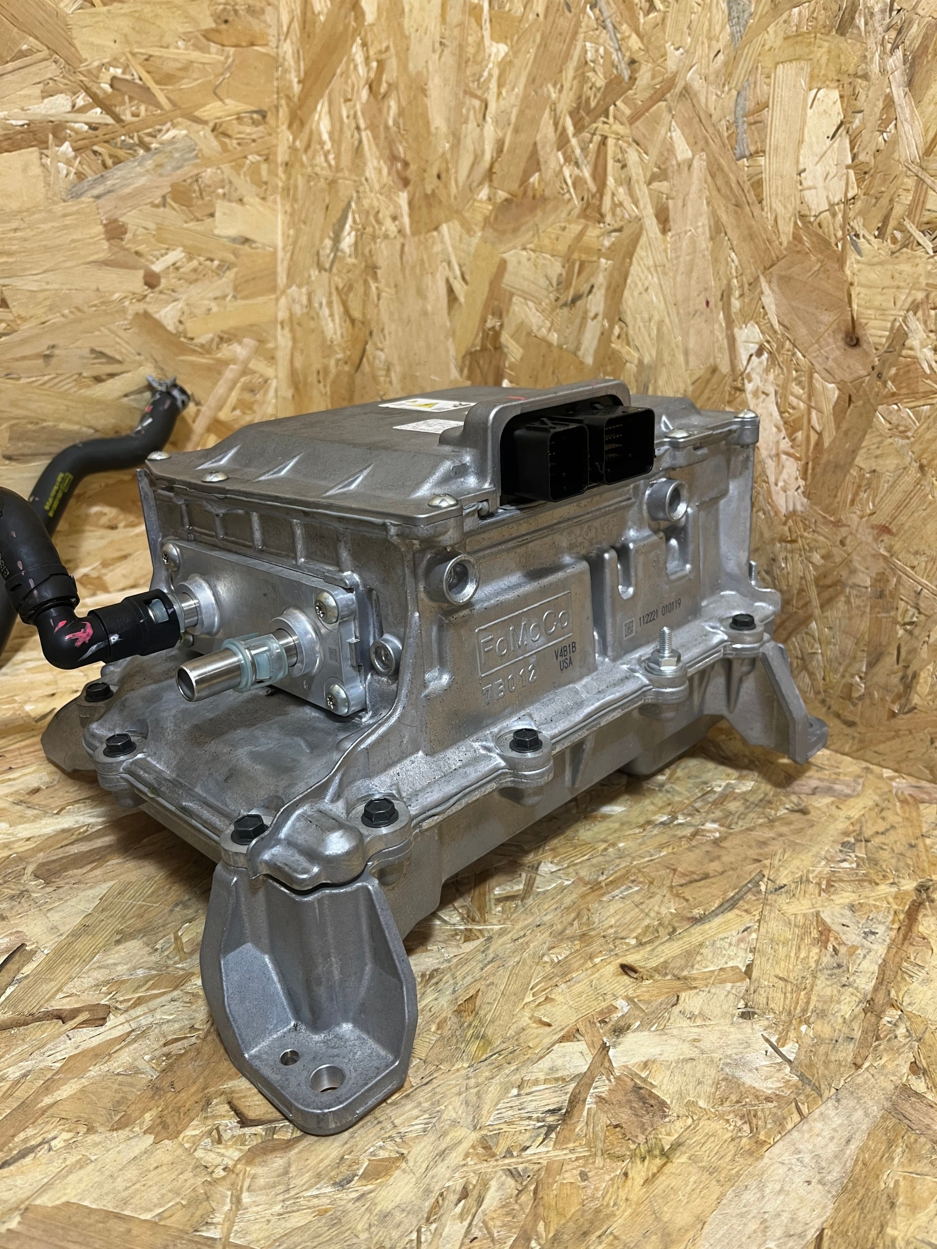 Inversor Mustang Mach-E GT LJ98-7P425-AD image 9