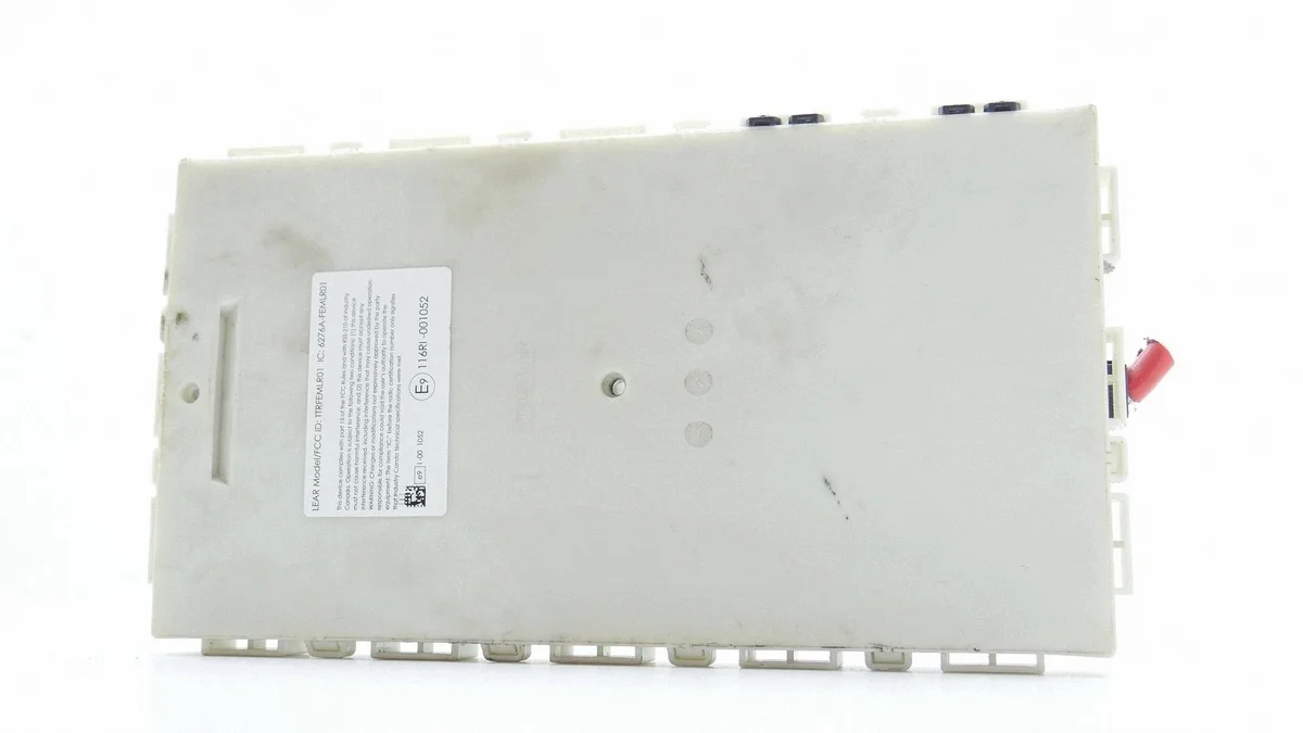 Ohjausmoduuli FEM BMW F10 F30 WAH46146