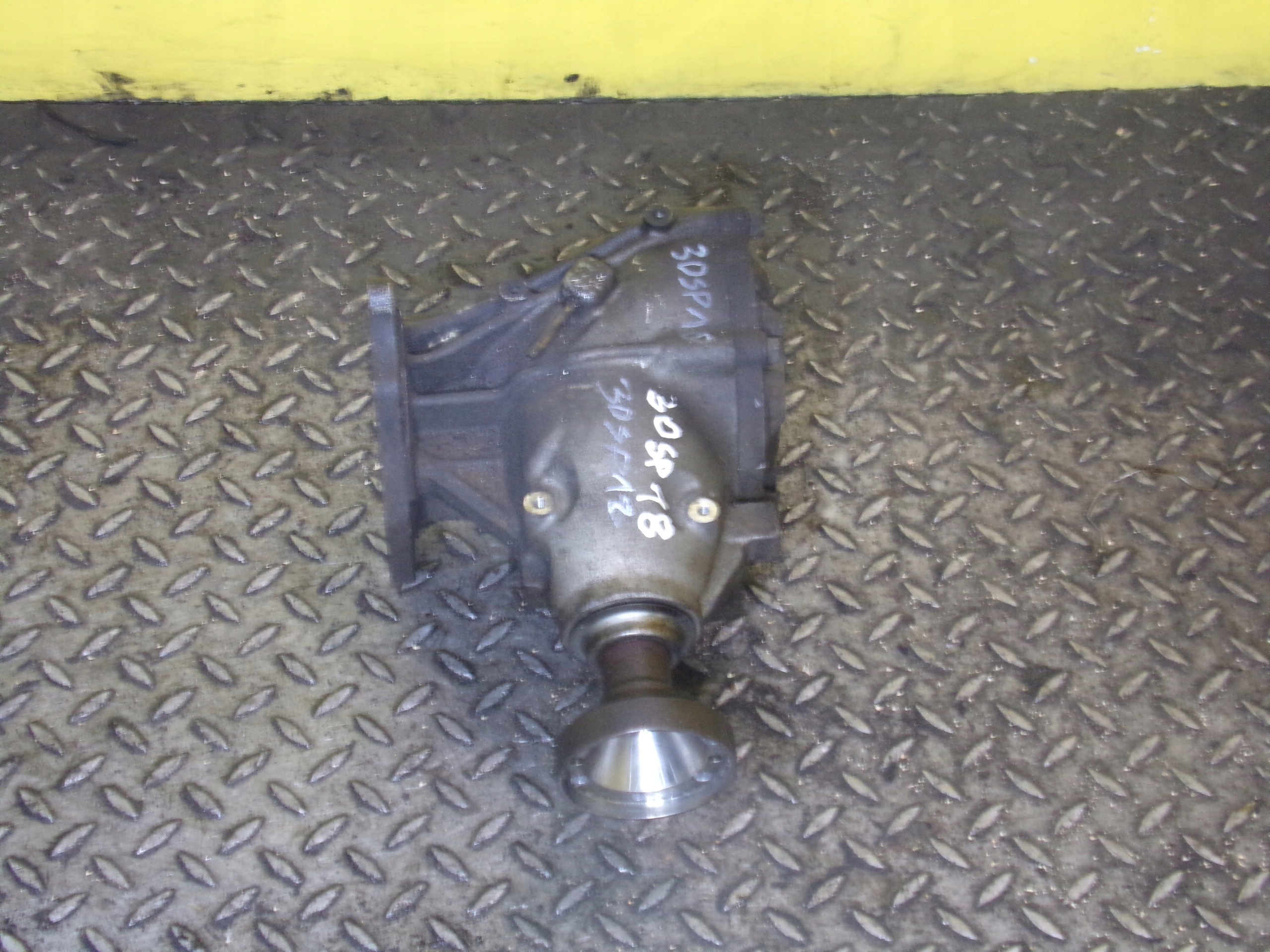 EVOQUE 2.0 B 14r 241KM Front Diff Carrier 30SP18 7520120791
