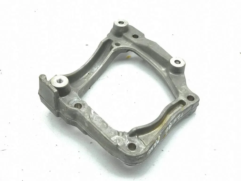 Support compresseur clim Citroen e-C4 III 9826641380 image 3