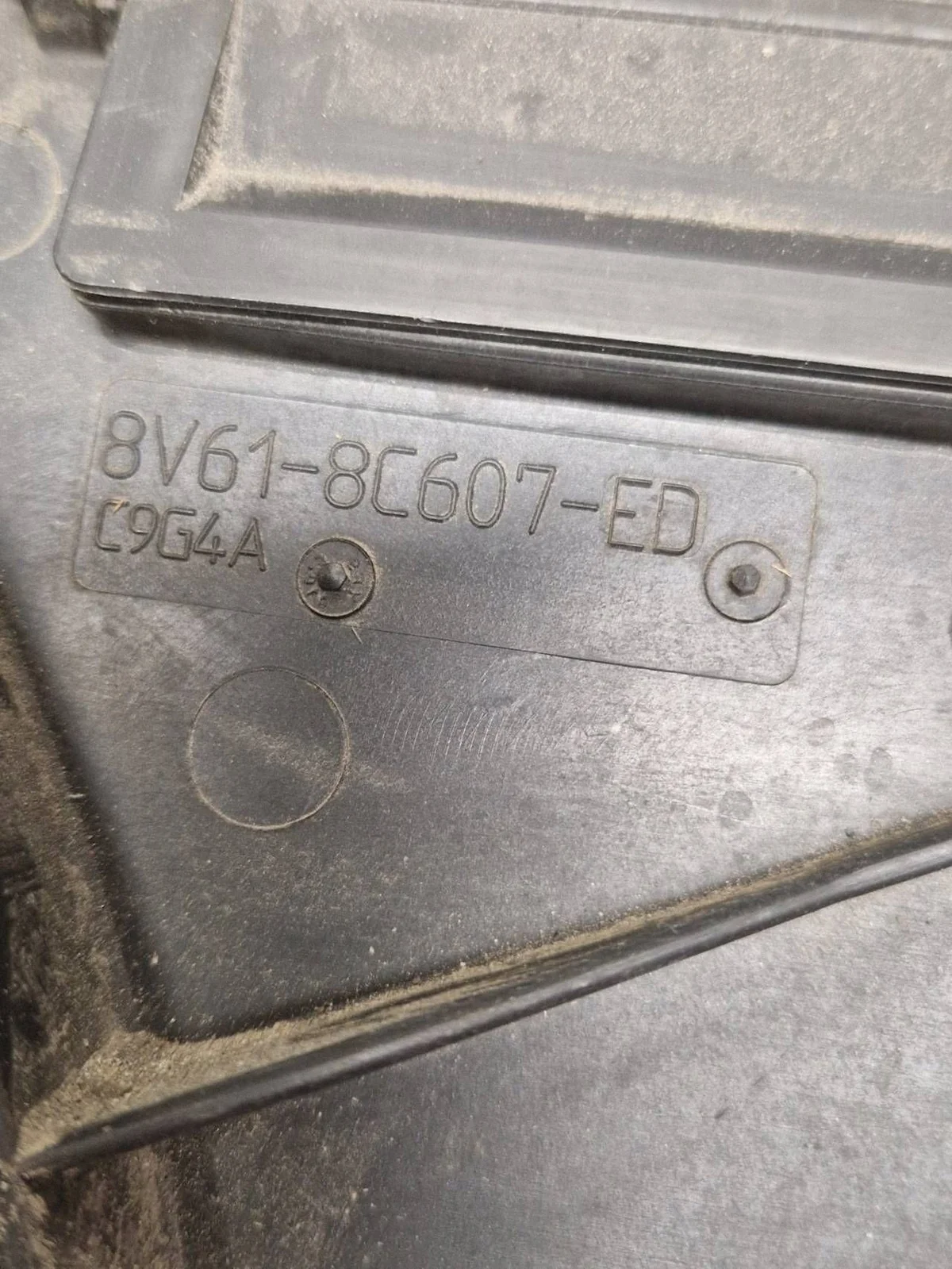 Etupalkki Ford Focus III 8V618C607ED image 3