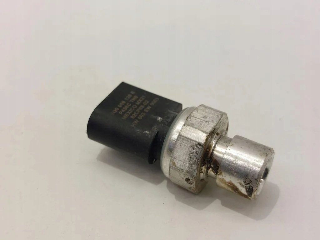 Capteur pression clim VW Golf VII Passat B8 5Q0959126 image 4