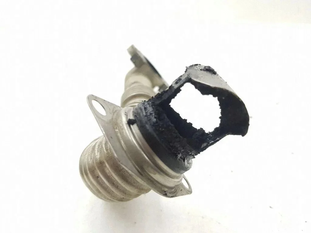 Tubo EGR Citroen/Peugeot 1.6 HDI Usado