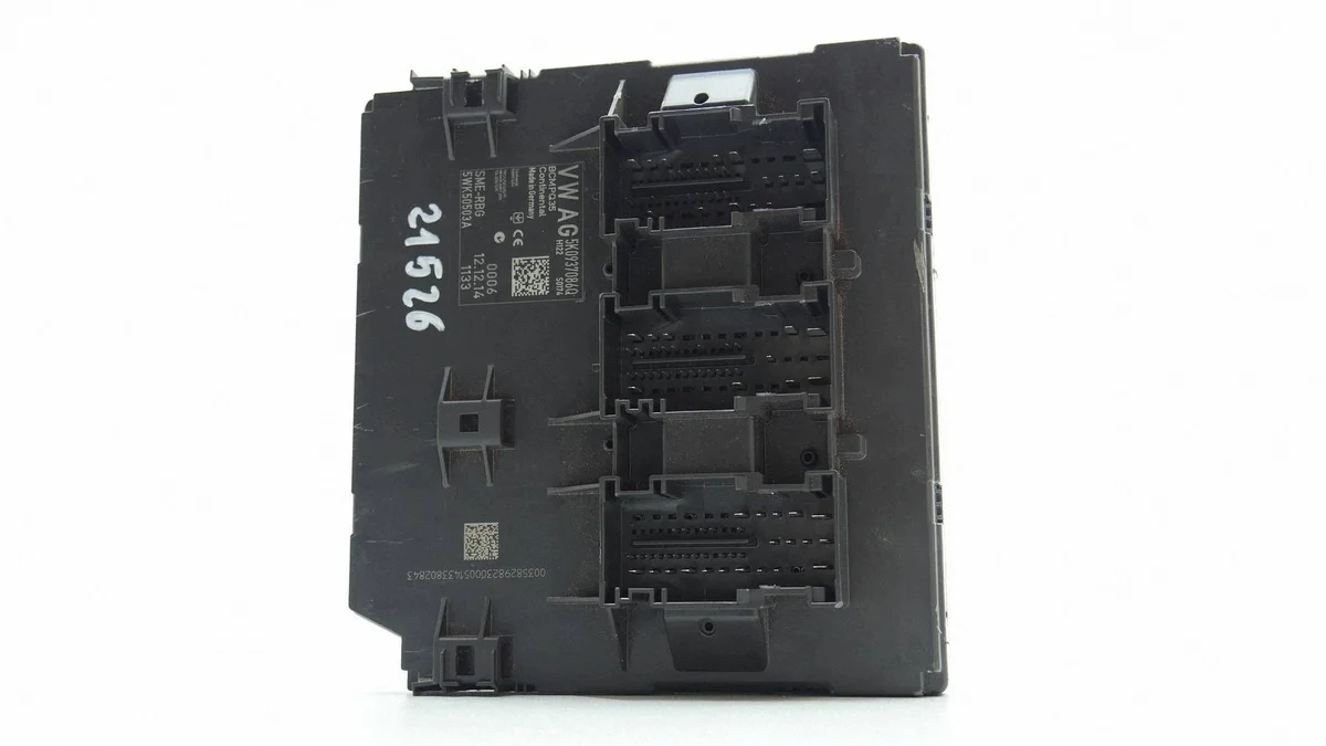 Module BCM 5K0937086Q occasion image 2