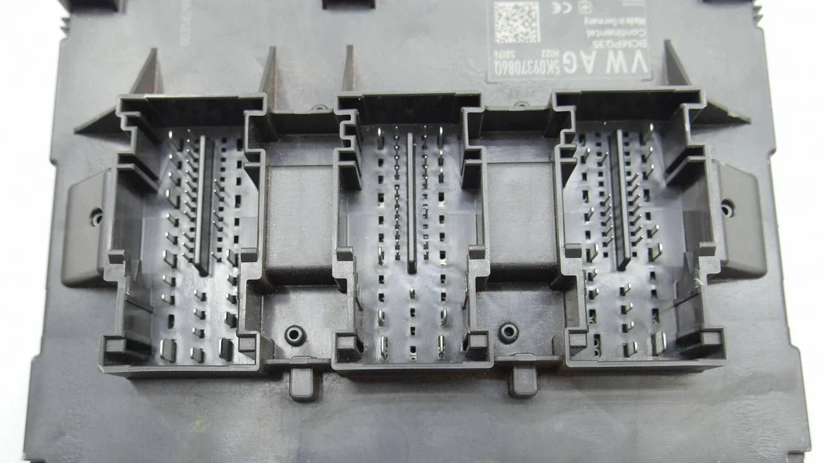 Module BCM 5K0937086Q occasion image 3
