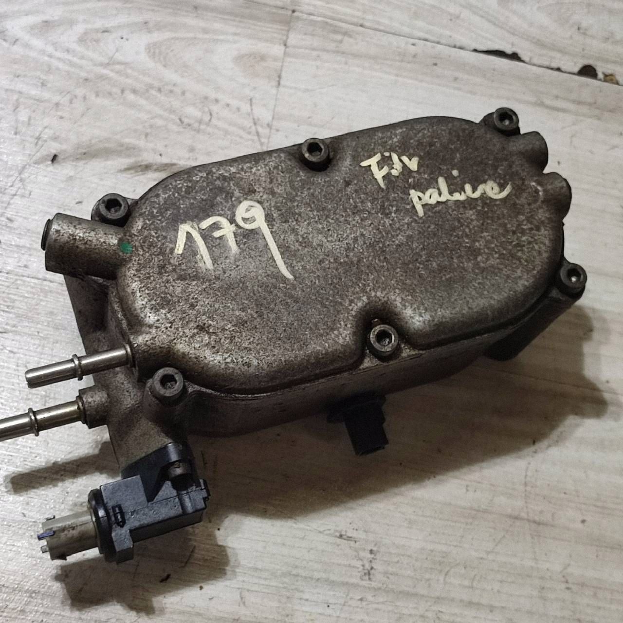 Filtre à carburant Jeep Grand Cherokee (utilisé) image 4