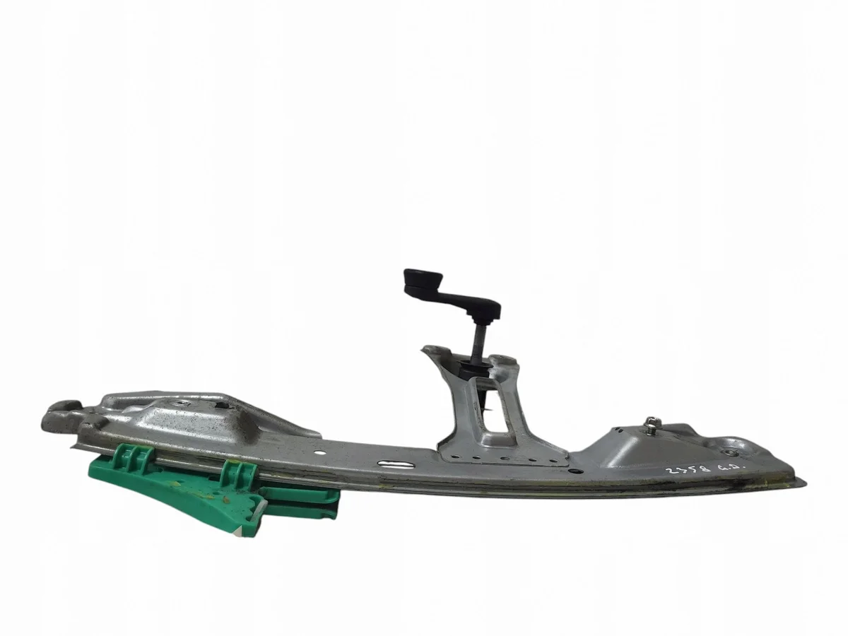 Opel Astra J lasinnostin oikea taka