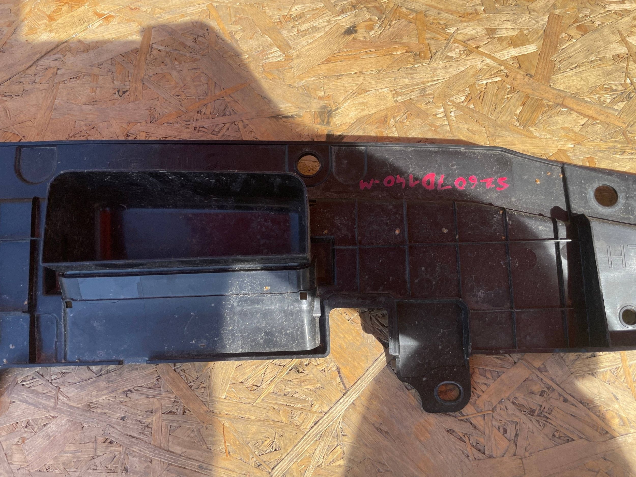 Mazda CX60 CX-60 22- Front Left Trim image 6