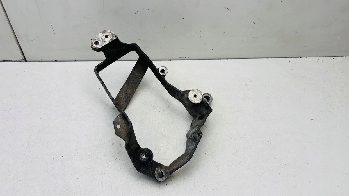 Audi A8 S8 D3 4E Support climatisation 4E0616869D image 3
