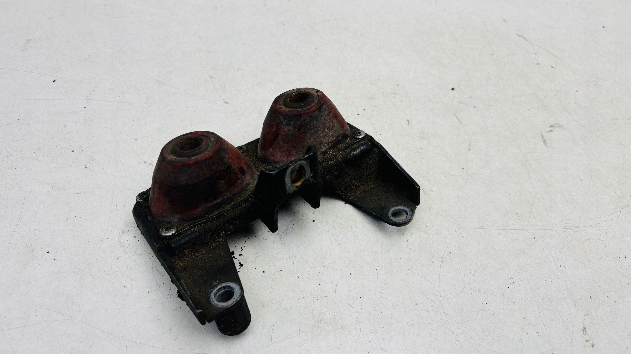 Audi A8 S8 D3 4E Support Silencieux 4E0253099R image 4