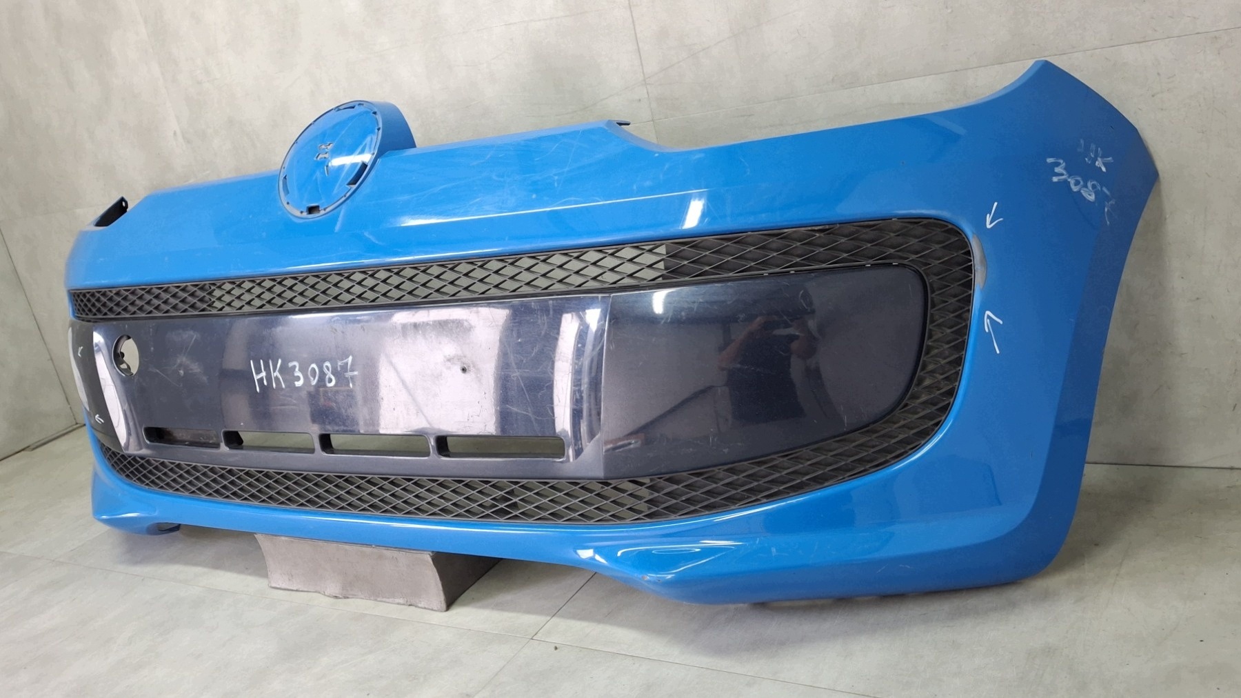 VW UP 1S0 Front Bumper 1S0807221B image 3