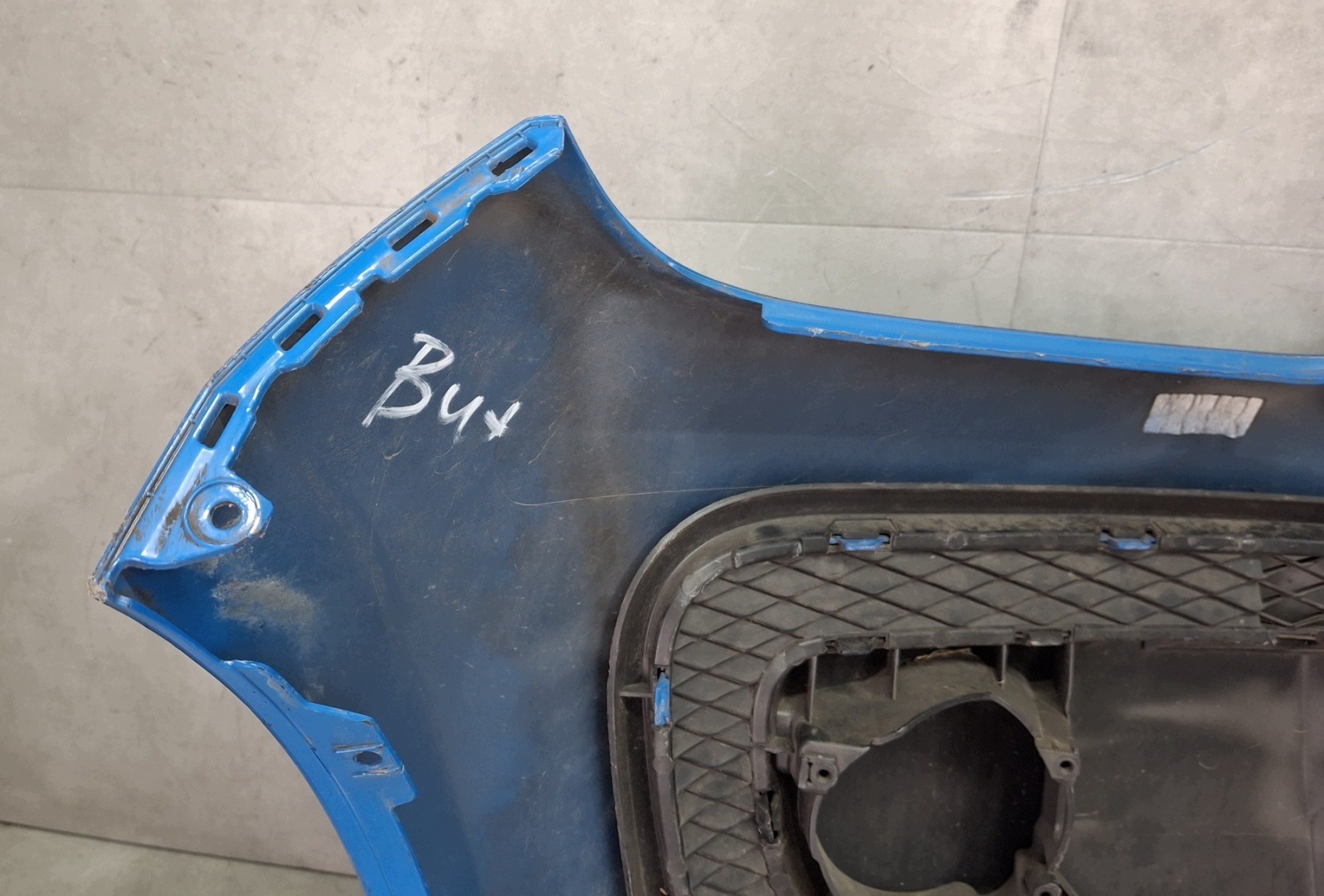 VW UP 1S0 Front Bumper 1S0807221B image 9