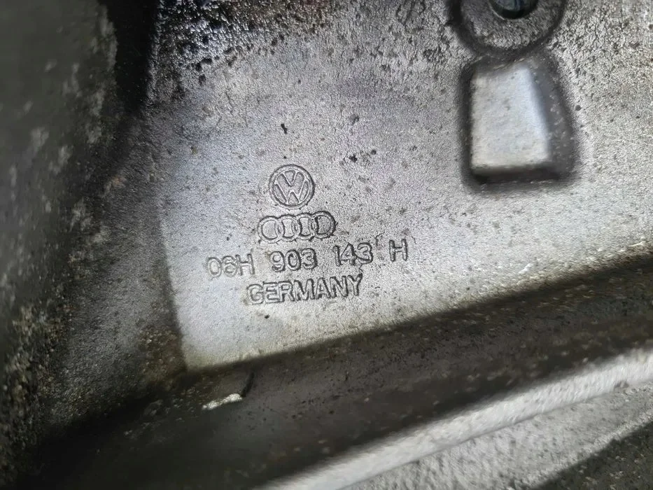 2006 Audi A4 S4 B7 Airco Compressor Bracket image 5