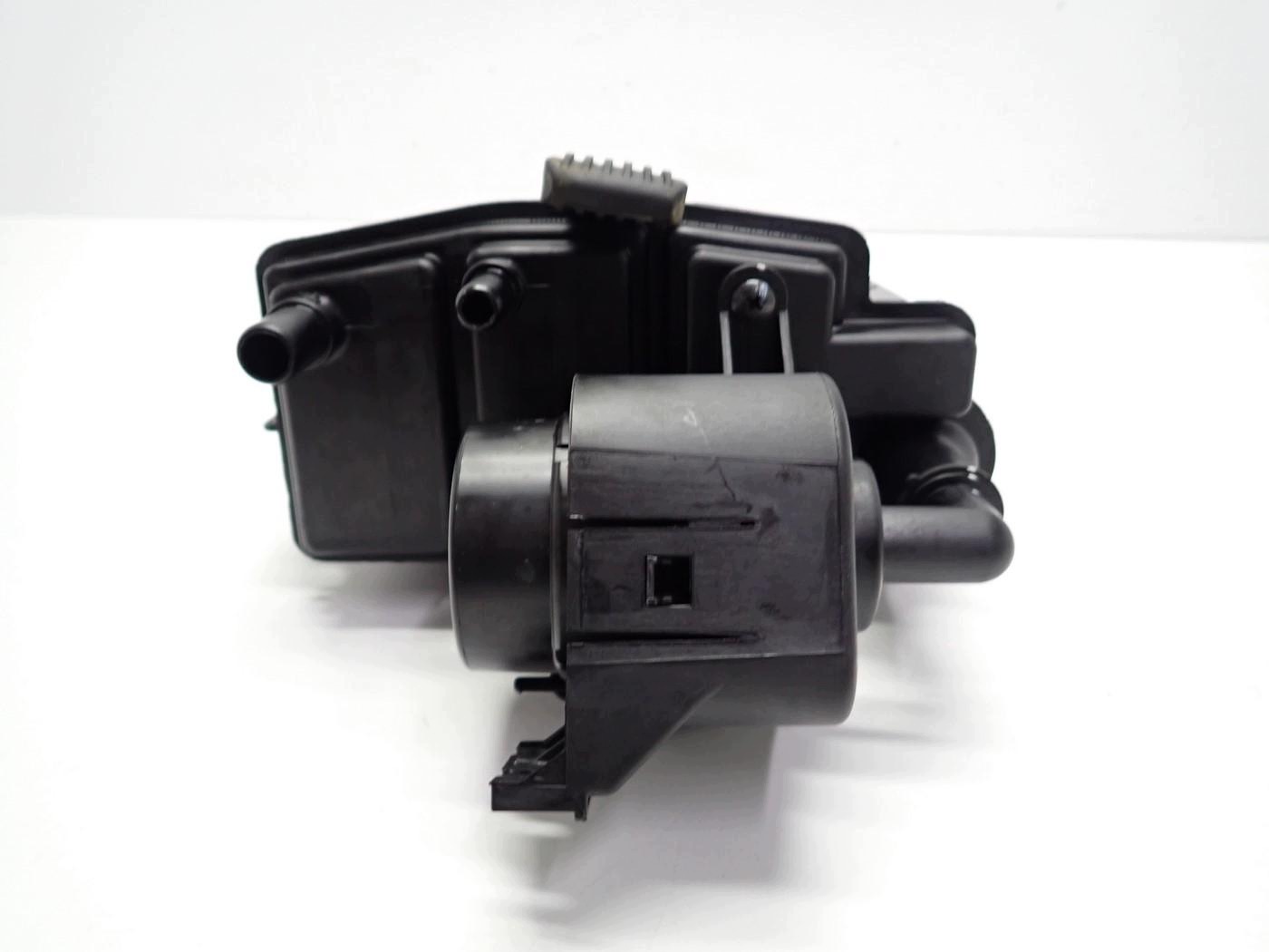 Kraftstofffilter Aktivkohle Volvo XC60 II 2.0 Hybrid OEM 31478802 image 3