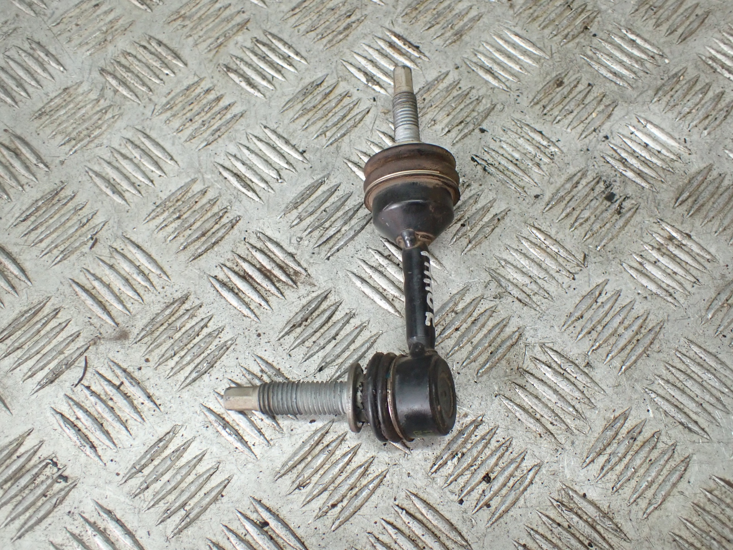 Conector Estabilizador Chevrolet Tahoe Suburban image 4