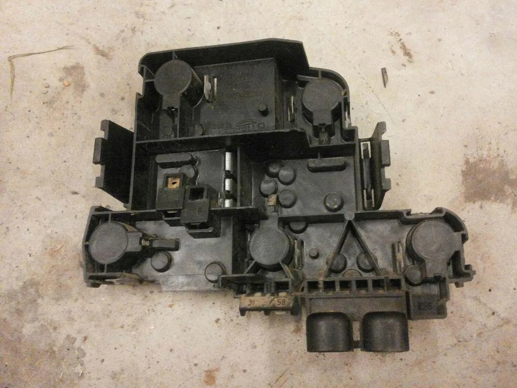 Conector Luz Trasera VW Golf III 191945258 image 2