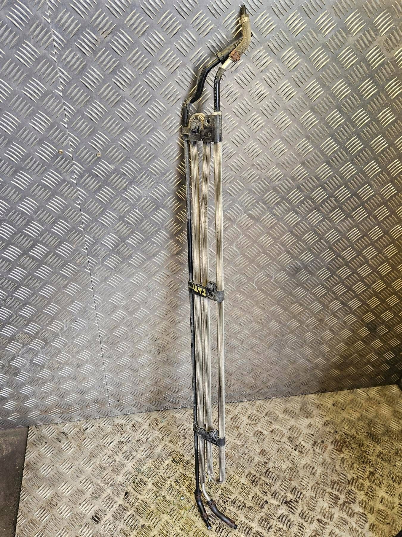 Polttoainesuodatin Audi A4 S4 B6 8E 8H