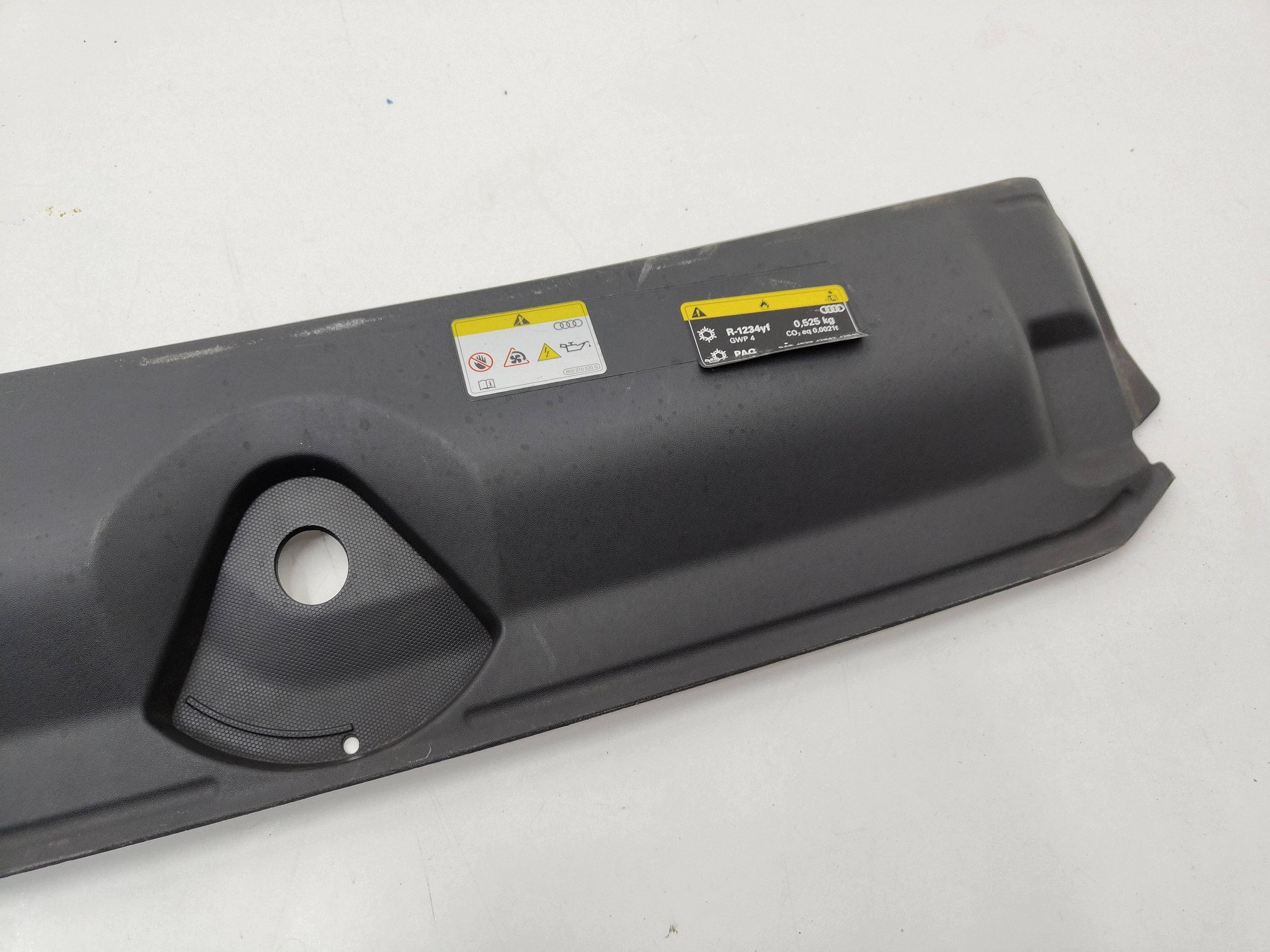 Audi A4 B9 Abdeckung 8W0807081F Gebraucht image 4