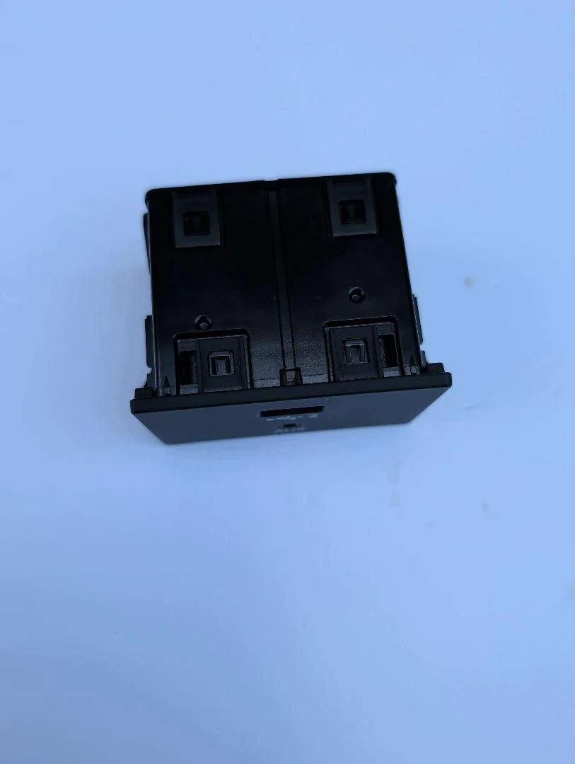 Conector USB AUX 8V0035708 Audi A3 S3 RS3 8V Q2 image 3
