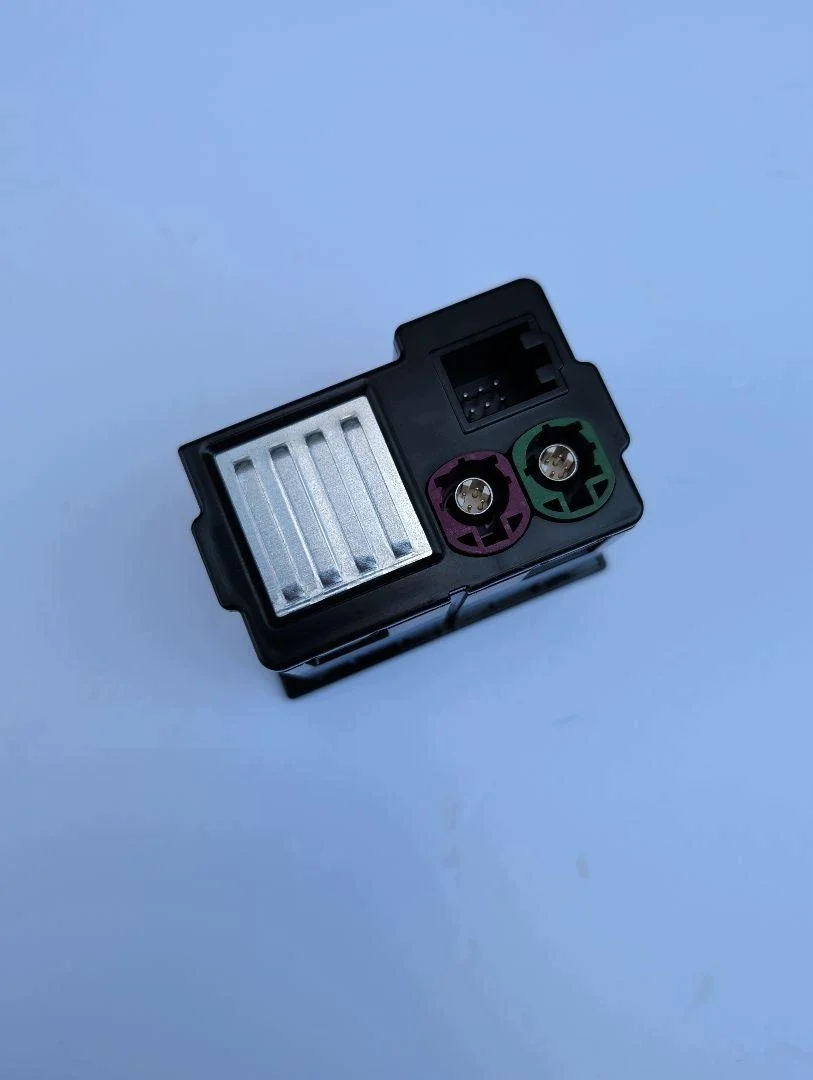 Conector USB AUX 8V0035708 Audi A3 S3 RS3 8V Q2 image 5