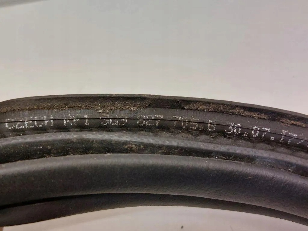 Joint de hayon VW Passat B8 Kombi 3G9827705B image 4