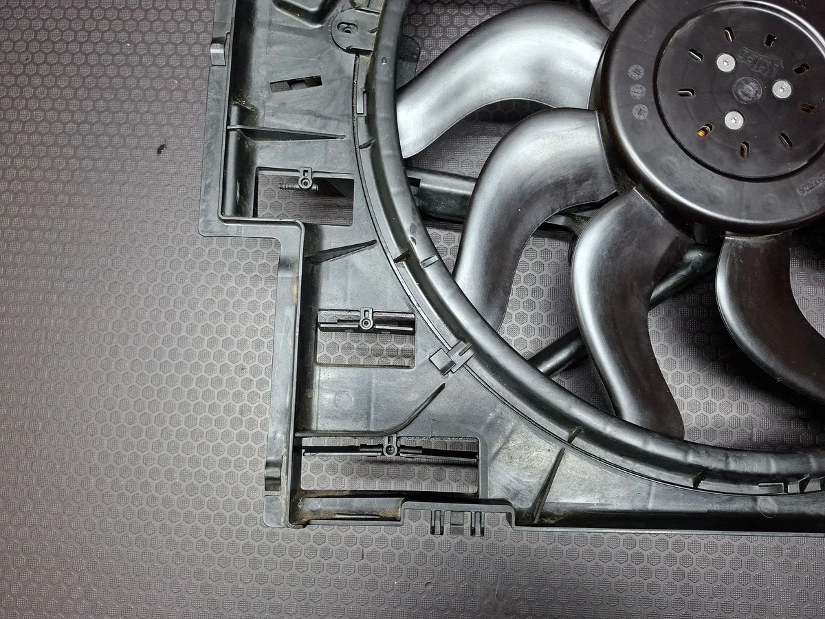 Ventilador AC BMW 4 G22 G23 G24 G26 8591441 image 4