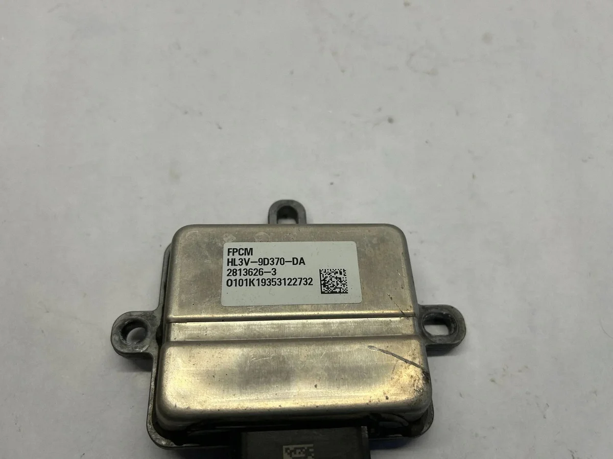 FORD EXPLORER VI HL3V9D370DA image 8