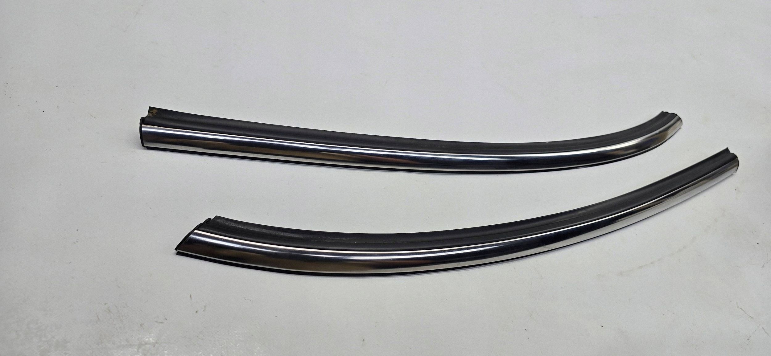 Takaikkunan listat Mini F55 F56 OEM 128662-10f