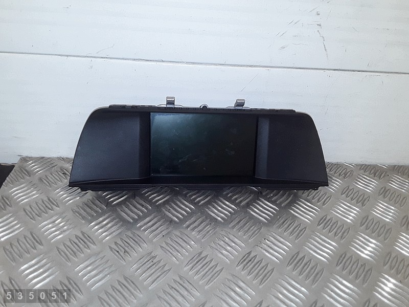 BMW 5er F10 Display 65509266384 Gebraucht image 2