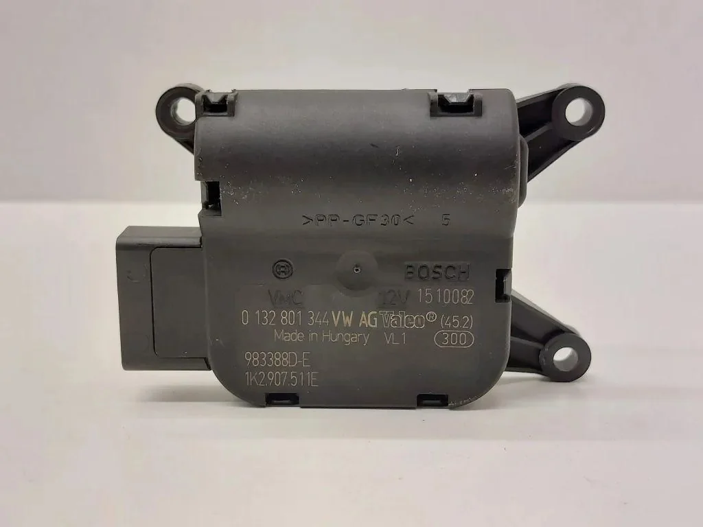 Lämmityksen ohjausventtiili Audi TT (8J3)