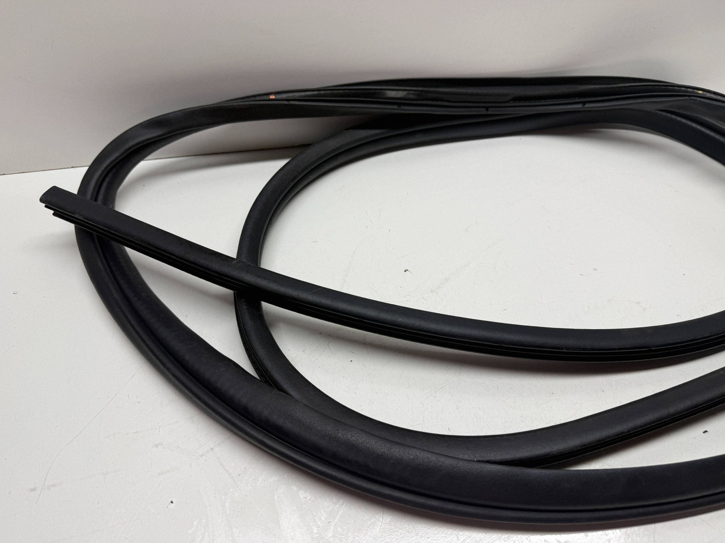 Joint hayon Volvo V40 2015 CWM7637 image 4