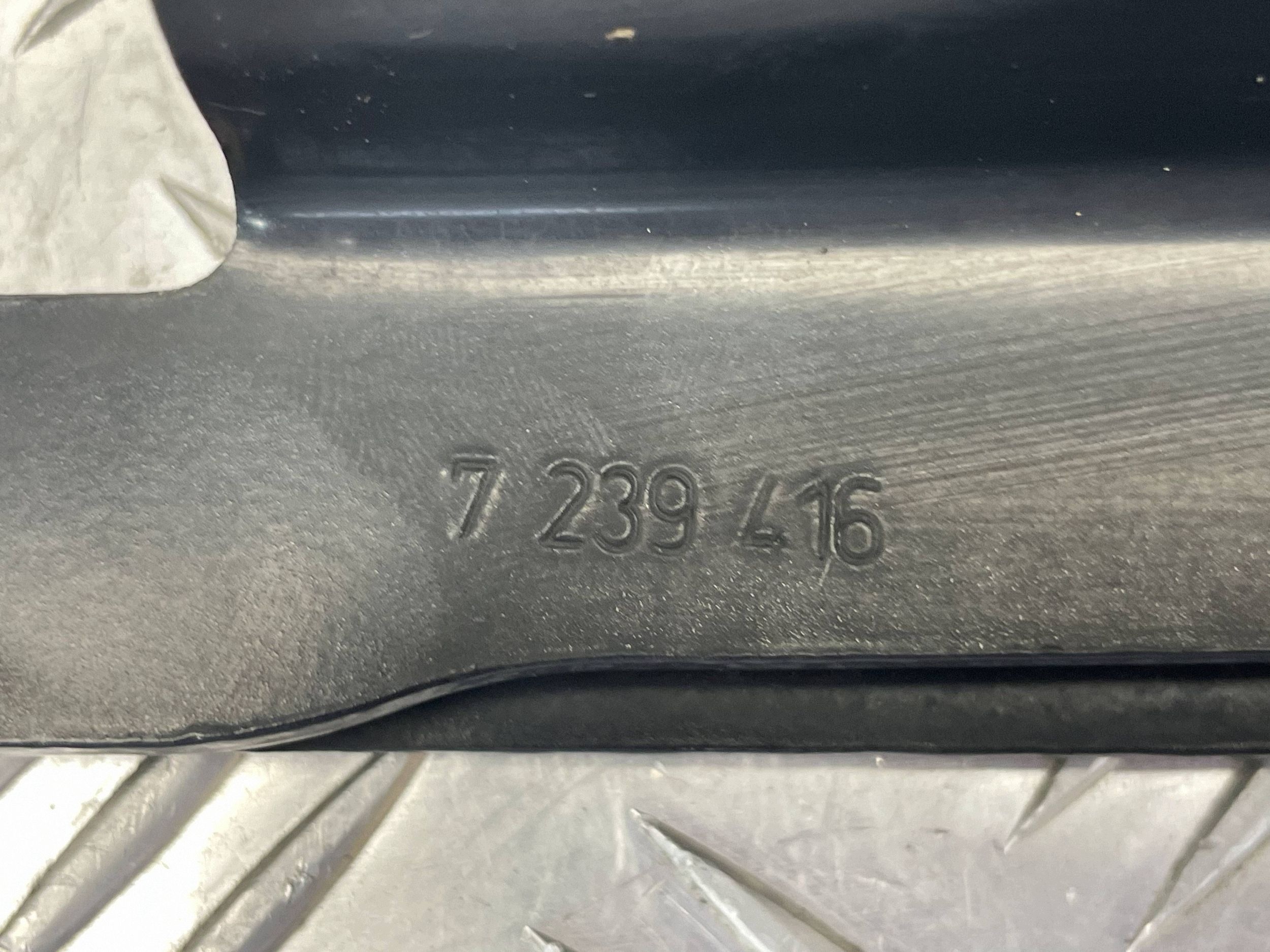 BMW 7259692 Gaskasspjäll Höger Begagnad image 9