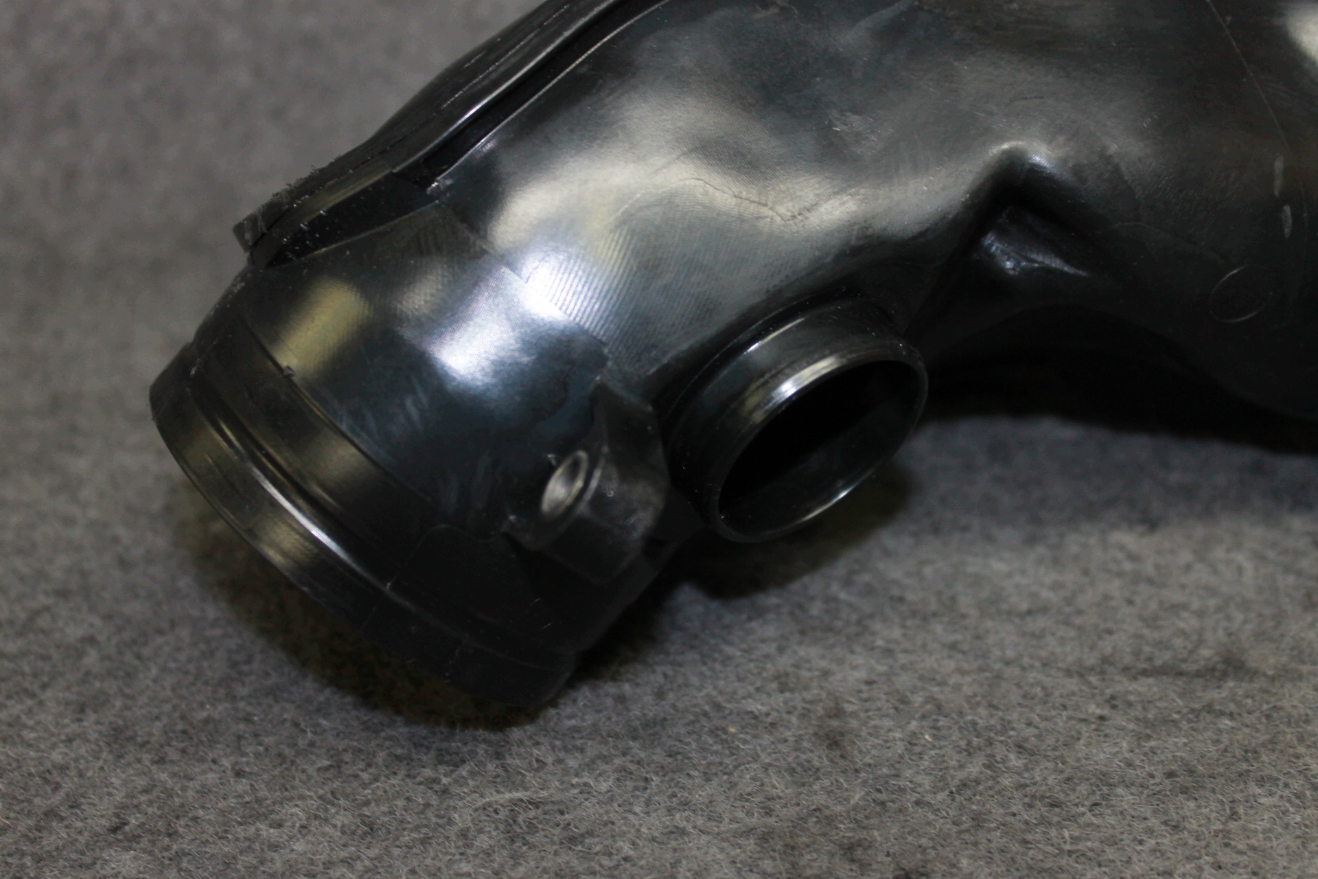BMW N57 Ladedruckrohr 8512284 gebraucht image 4