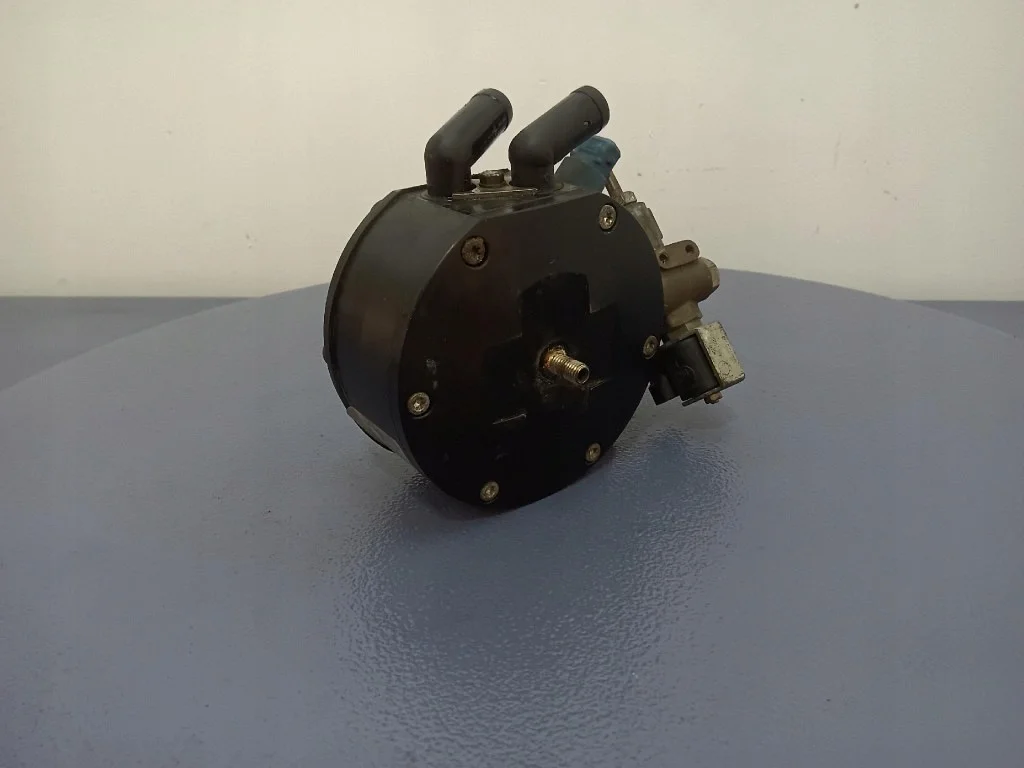 Vaporizador Prins LPG E-112868-67R-010054 Usado image 3