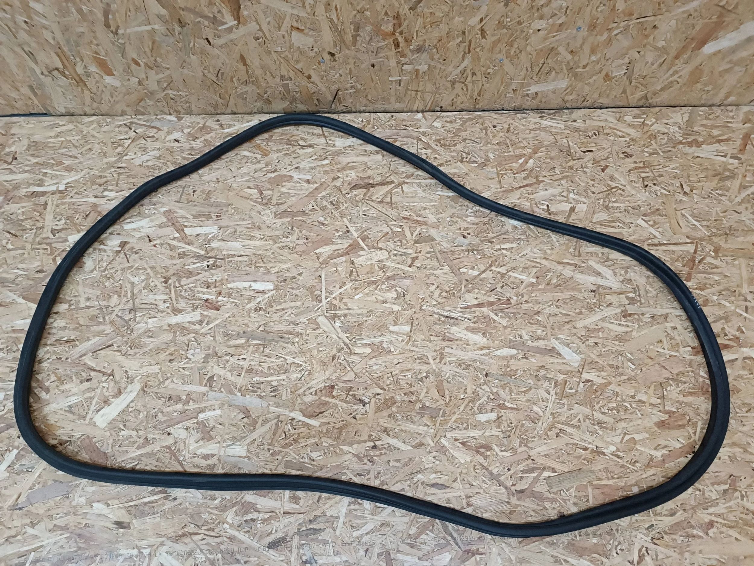 2014 Citroen C4 II Picasso Trunk Seal DLA9928